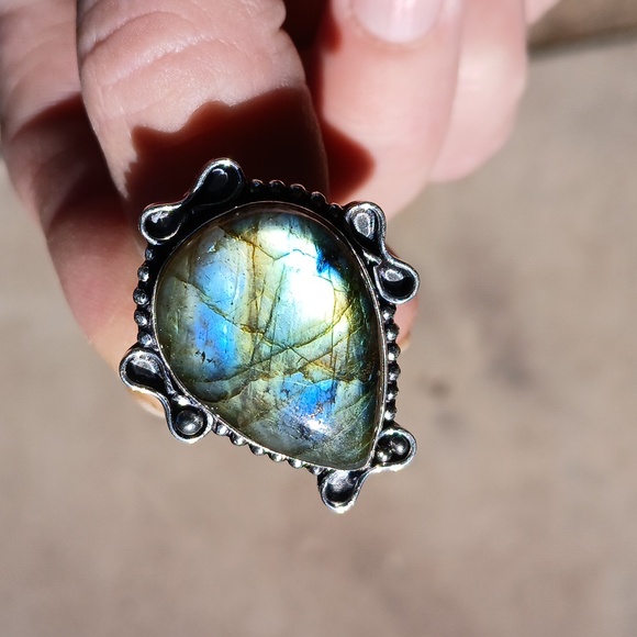 ***Sale*** New Labradorite 925 Silver Ring. - Picture 14 of 14